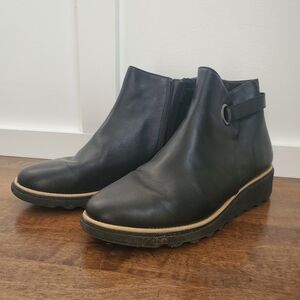 Black ankle boots- Ladies 10